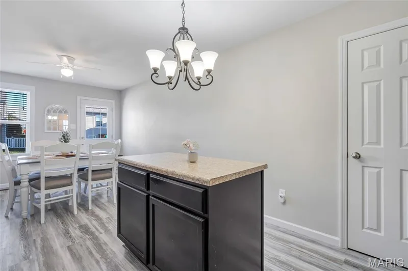 719 Rabbit Run Drive, St Charles, MO 63385 — listing photo 10 of 28