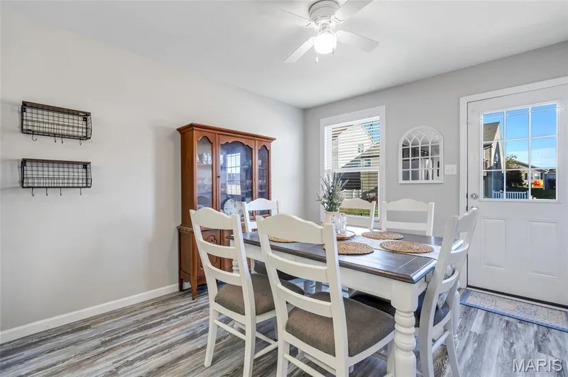 719 Rabbit Run Drive, St Charles, MO 63385 — listing photo 13 of 28
