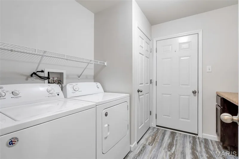 719 Rabbit Run Drive, St Charles, MO 63385 — listing photo 15 of 28
