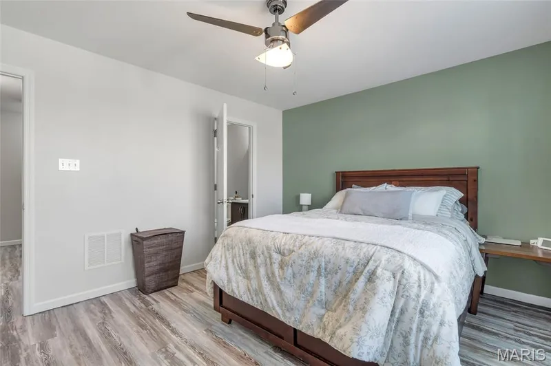 719 Rabbit Run Drive, St Charles, MO 63385 — listing photo 22 of 28