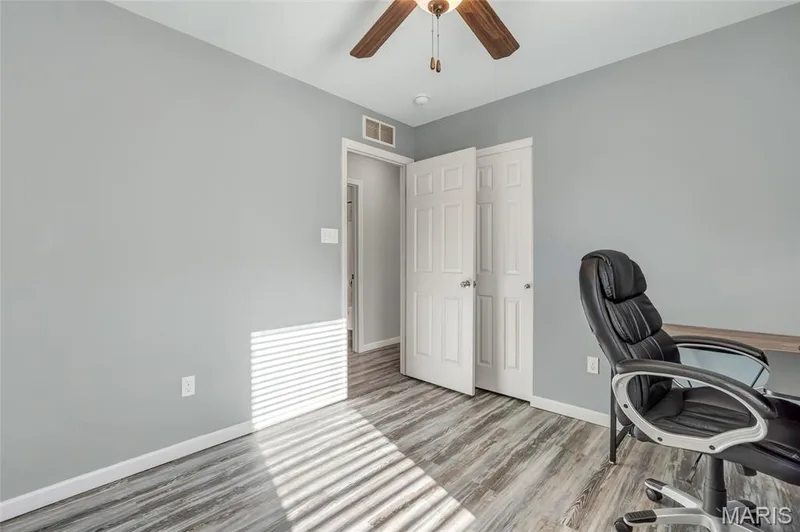 719 Rabbit Run Drive, St Charles, MO 63385 — listing photo 25 of 28