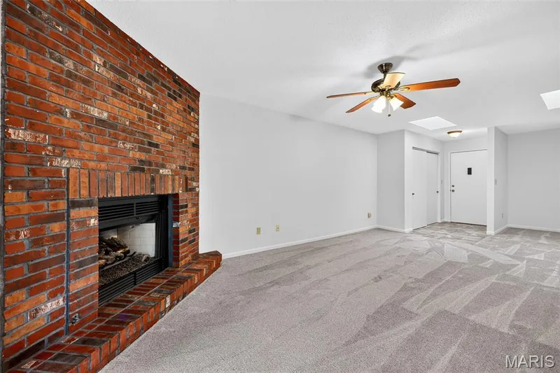 1440 Heritage Landing #304, St Charles, MO 63303 — listing photo 7 of 39