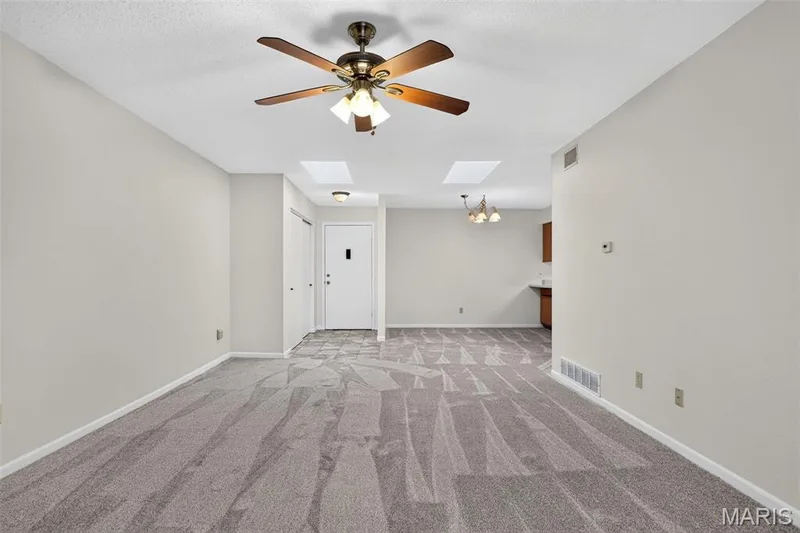 1440 Heritage Landing #304, St Charles, MO 63303 — listing photo 12 of 39