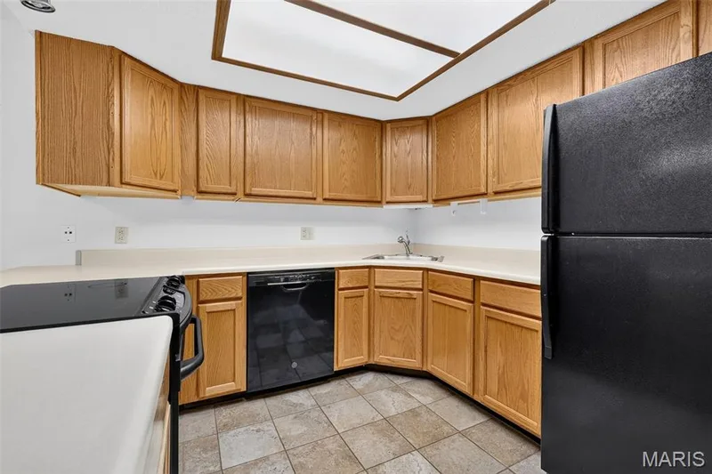 1440 Heritage Landing #304, St Charles, MO 63303 — listing photo 15 of 39