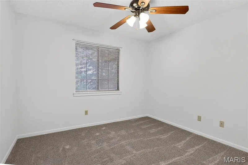 1440 Heritage Landing #304, St Charles, MO 63303 — listing photo 18 of 39