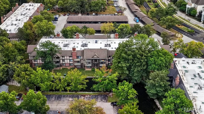 1440 Heritage Landing #304, St Charles, MO 63303 — listing photo 37 of 39