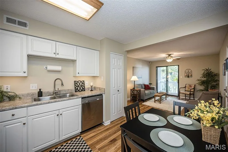 134 Jubilee Hill Drive #H, Wildwood, MO 63040 — listing photo 7 of 28