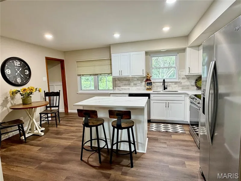 76 Ruth Drive, St Charles, MO 63301 — listing photo 2 of 32