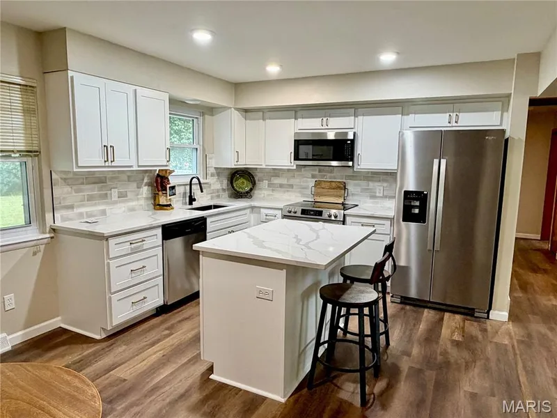 76 Ruth Drive, St Charles, MO 63301 — listing photo 5 of 32