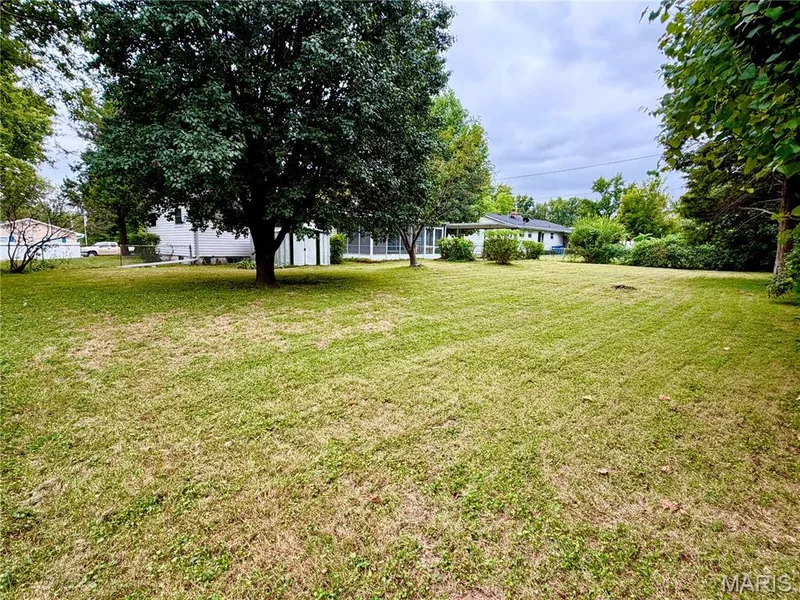 76 Ruth Drive, St Charles, MO 63301 — listing photo 25 of 32