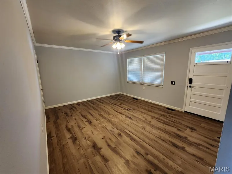 3075 Abbey Street, St Charles, MO 63301 — listing photo 4 of 19