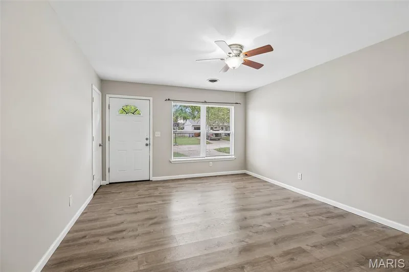 18 Lone Elk Lane, St Peters, MO 63376 — listing photo 4 of 25