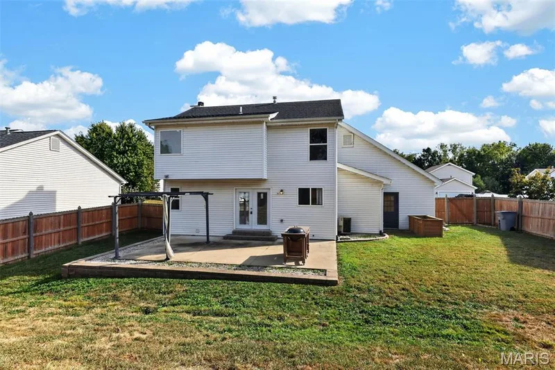 129 Royallbrook Lane, O'Fallon, MO 63368 — listing photo 30 of 34