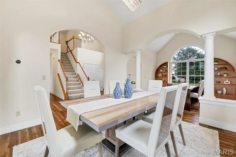 16652 Benton Taylor Drive, Chesterfield, MO 63005 — listing photo 11 of 88