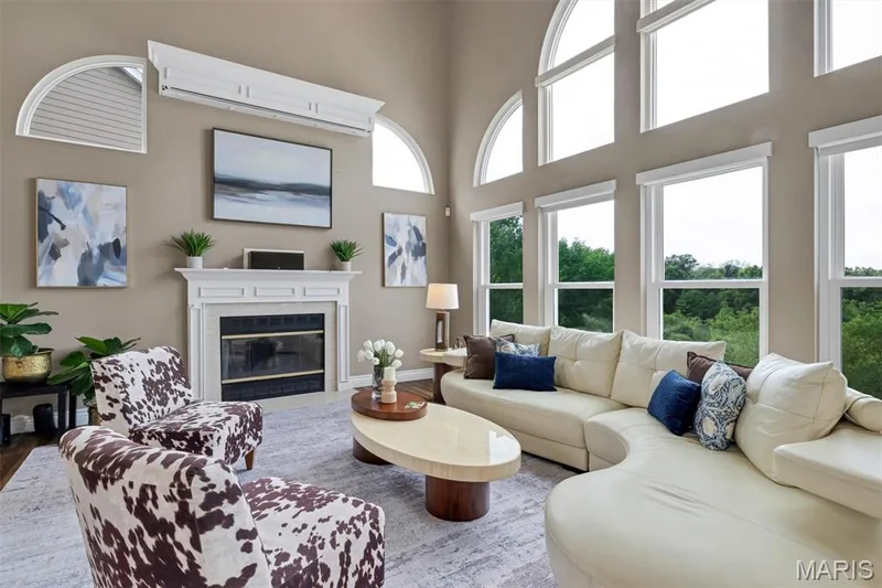 16652 Benton Taylor Drive, Chesterfield, MO 63005 — listing photo 17 of 88