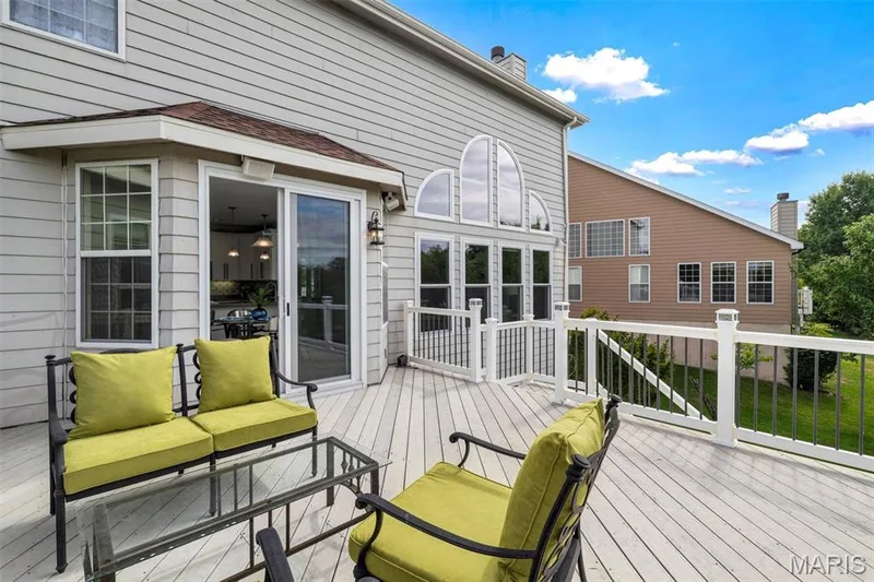 16652 Benton Taylor Drive, Chesterfield, MO 63005 — listing photo 24 of 88