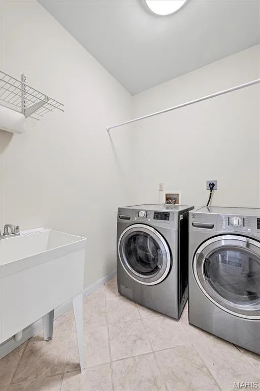 16652 Benton Taylor Drive, Chesterfield, MO 63005 — listing photo 33 of 88