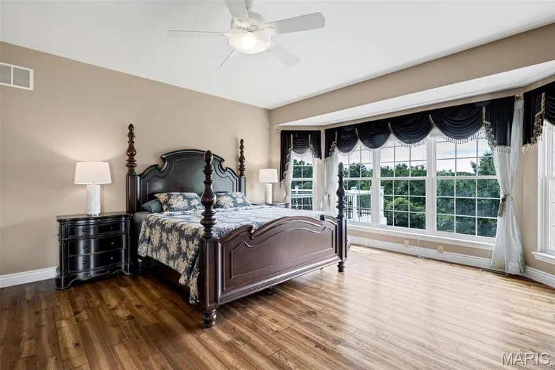 16652 Benton Taylor Drive, Chesterfield, MO 63005 — listing photo 39 of 88