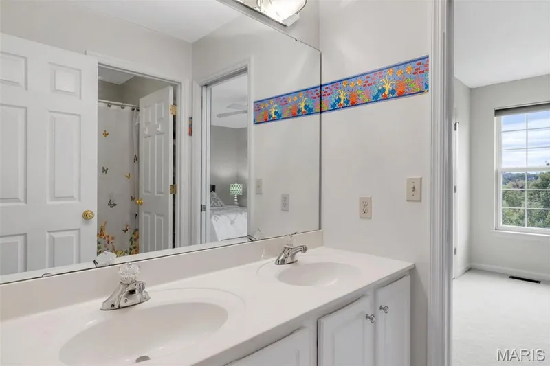 16652 Benton Taylor Drive, Chesterfield, MO 63005 — listing photo 48 of 88