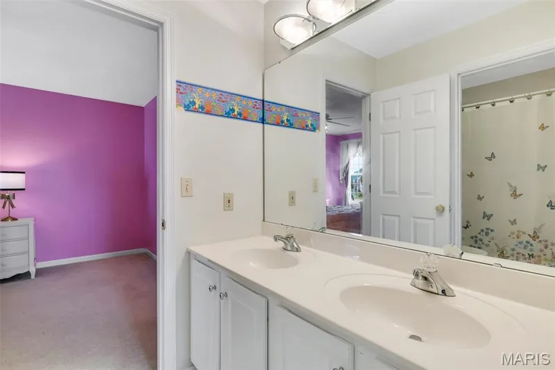 16652 Benton Taylor Drive, Chesterfield, MO 63005 — listing photo 49 of 88