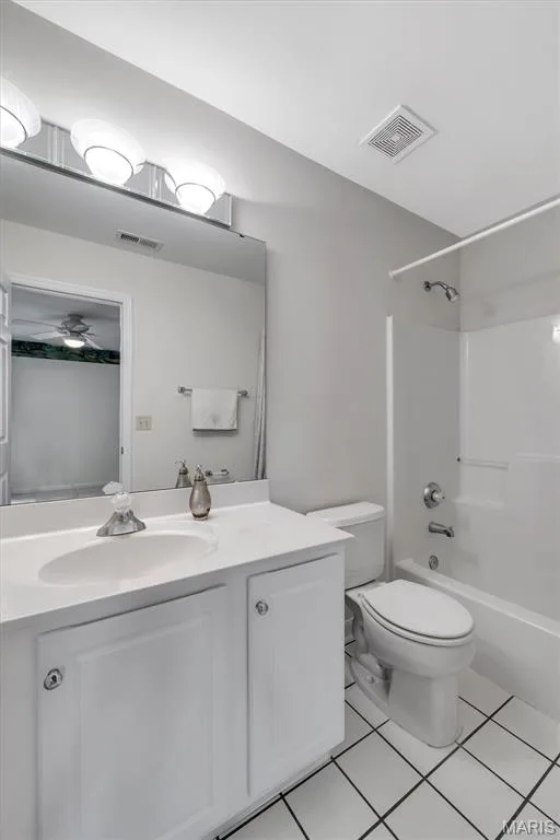 16652 Benton Taylor Drive, Chesterfield, MO 63005 — listing photo 56 of 88