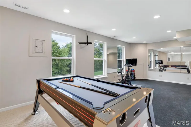 16652 Benton Taylor Drive, Chesterfield, MO 63005 — listing photo 65 of 88