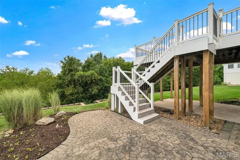 16652 Benton Taylor Drive, Chesterfield, MO 63005 — listing photo 70 of 88