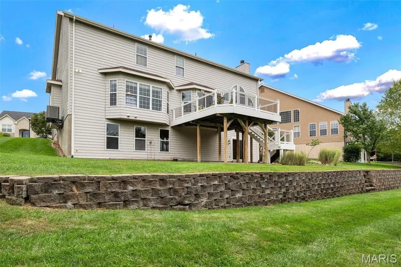 16652 Benton Taylor Drive, Chesterfield, MO 63005 — listing photo 73 of 88