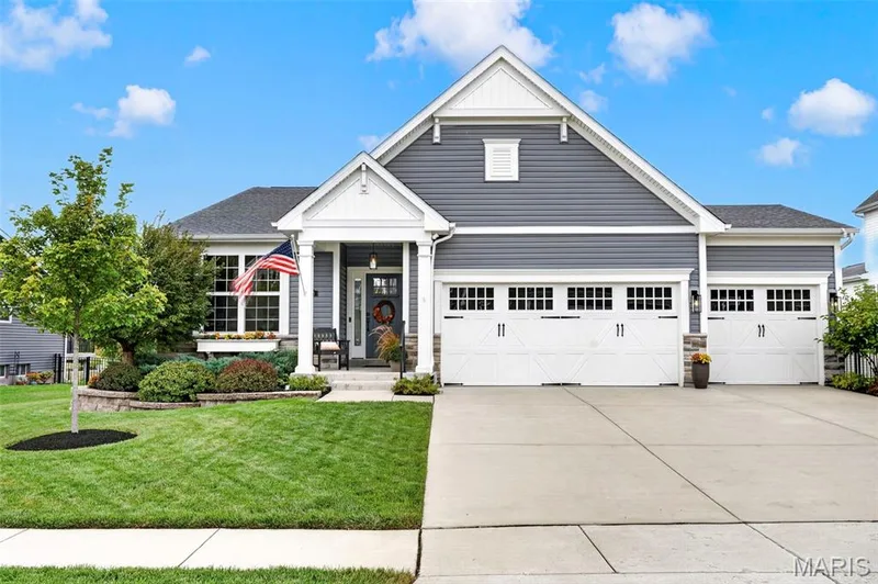 183 Redmond Pines Drive, Wentzville, MO — listing photo 1