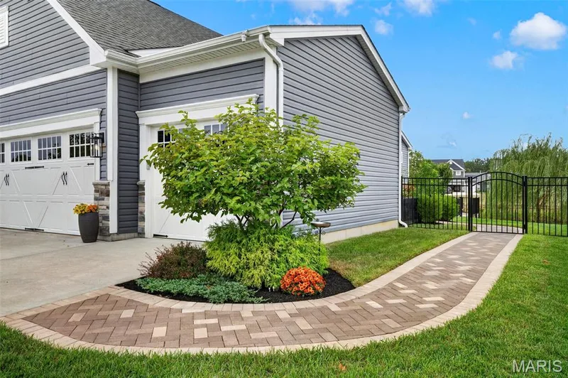 183 Redmond Pines Drive, Wentzville, MO 63385 — listing photo 4 of 47