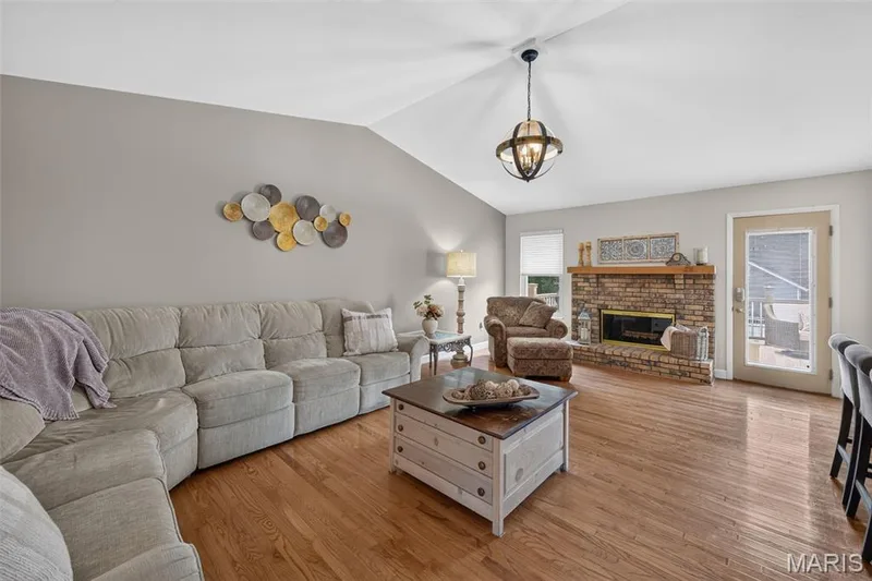 1630 Sundowner Drive, St Charles, MO 63303 — listing photo 7 of 61