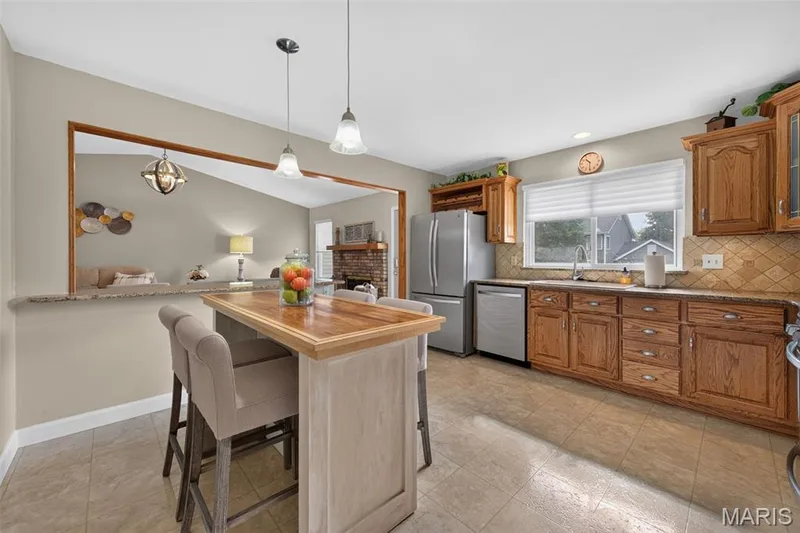 1630 Sundowner Drive, St Charles, MO 63303 — listing photo 12 of 61