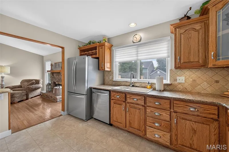 1630 Sundowner Drive, St Charles, MO 63303 — listing photo 15 of 61
