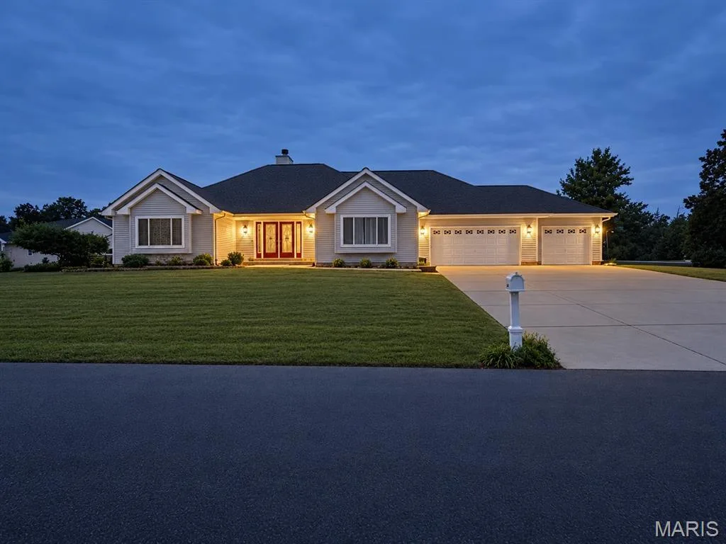 Exterior Lighting Shot — 10803 Mahogany Drive, Foristell, MO 63348
