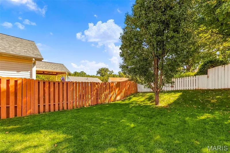 202 Kunze Drive, St Charles, MO 63303 — listing photo 34 of 47