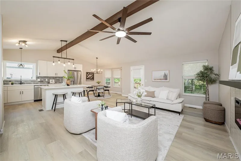 1298 Golden Gate Lane, St Peters, MO 63376 — listing photo 5 of 43