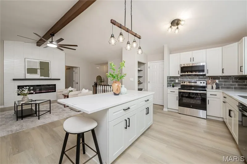 1298 Golden Gate Lane, St Peters, MO 63376 — listing photo 18 of 43