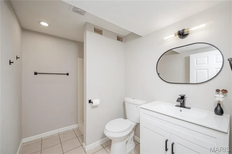 1298 Golden Gate Lane, St Peters, MO 63376 — listing photo 35 of 43