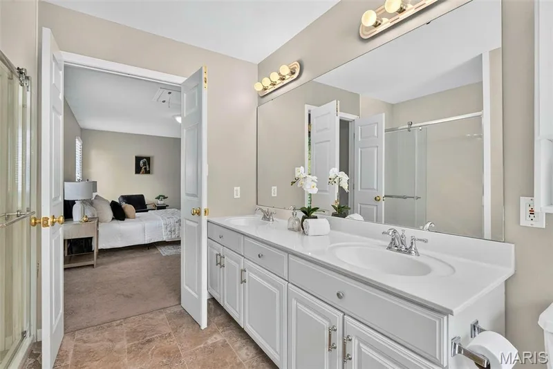 17010 Old Hollow Court, Wildwood, MO 63040 — listing photo 24 of 44