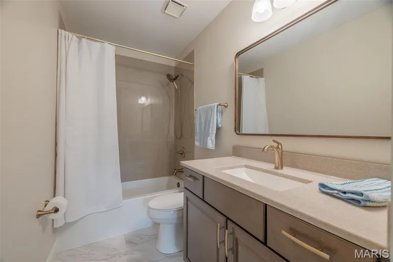 4114 Stafford Woods Court, St Charles, MO 63304 — listing photo 23 of 36