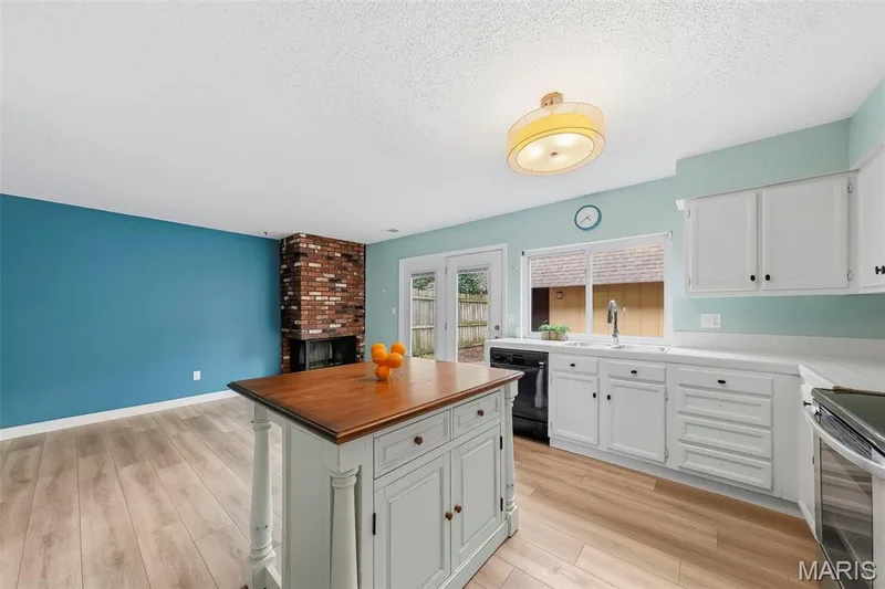 1345 Hampton Road #C, St Charles, MO 63303 — listing photo 9 of 34
