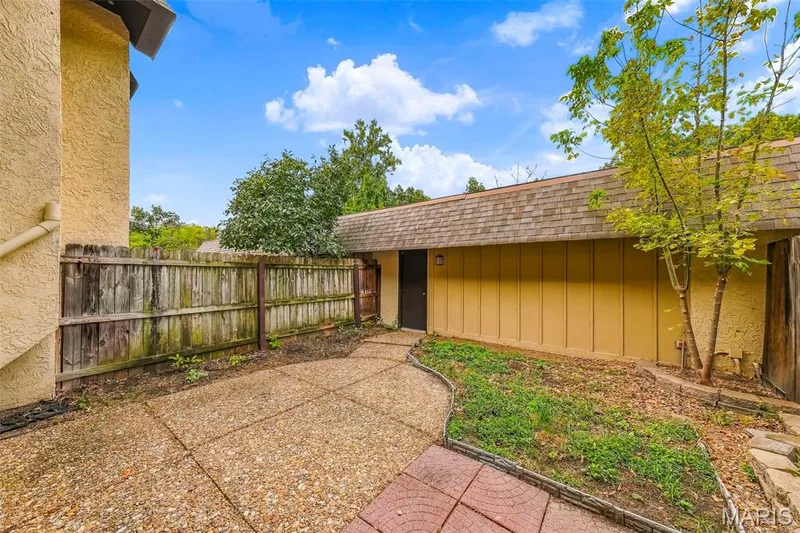 1345 Hampton Road #C, St Charles, MO 63303 — listing photo 33 of 34
