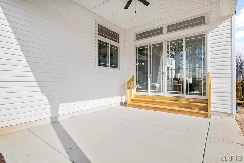 Example of Savannah, some features shown may be upgraded options. — Savannah E - Phoenix @ WingHaven, O'Fallon, MO 63368