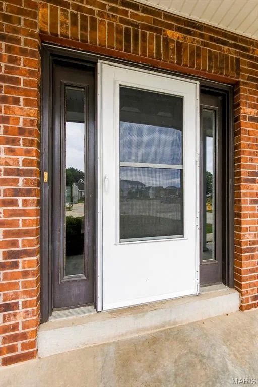 153 Prairie Bluffs Drive, Wentzville, MO 63385 — listing photo 4 of 69