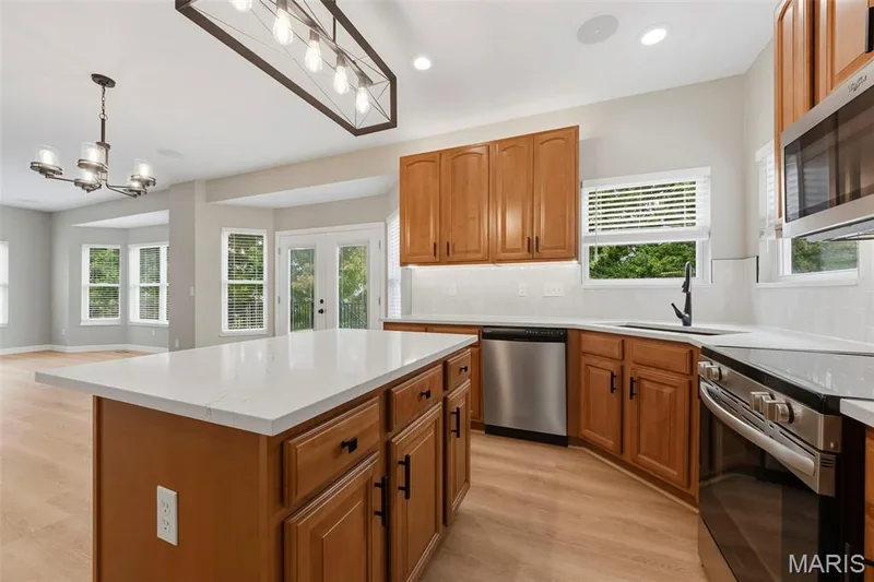 153 Prairie Bluffs Drive, Wentzville, MO 63385 — listing photo 20 of 69