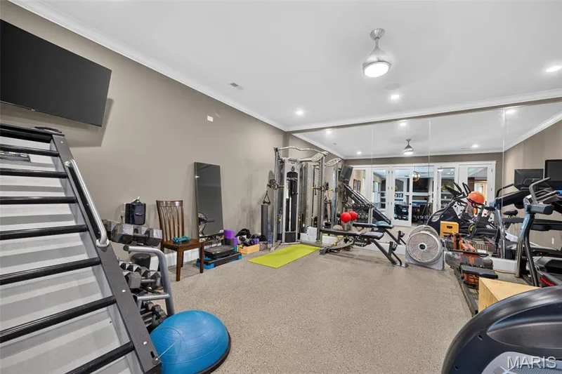 Full length mirrored wall or use as home office if preferred — 2000 Diehr Road, Wentzville, MO 63385