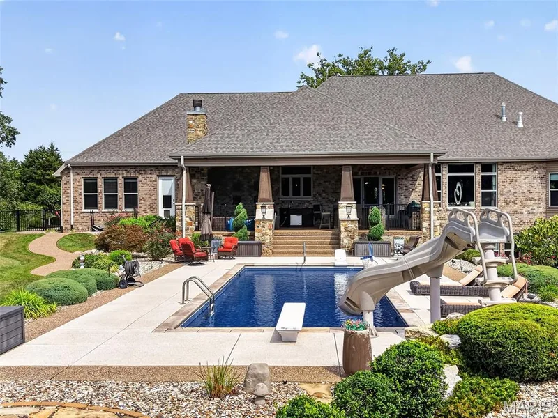 Relax and unwind at the end of the day, or entertain family and friends — 2000 Diehr Road, Wentzville, MO 63385