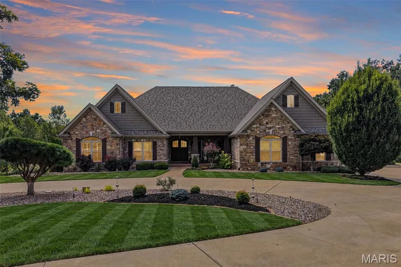 A truly extraordinary private estate -schedule your showingtoday! — 2000 Diehr Road, Wentzville, MO 63385