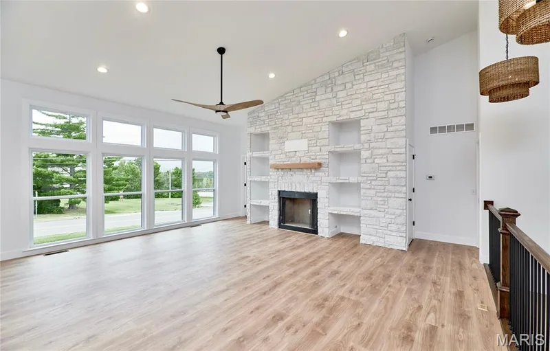 107 Wolf Den Court, Lake St. Louis, MO 63367 — listing photo 11 of 33