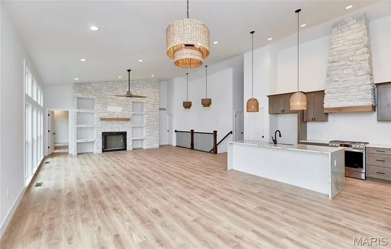 107 Wolf Den Court, Lake St. Louis, MO 63367 — listing photo 13 of 33